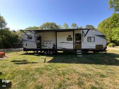 2022 Forest River Rogue 32V, $ 35,500