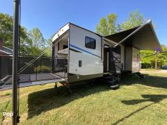 2022 Forest River Rogue 32V, $ 35,500