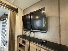 2022 Forest River Rogue 32V, $ 35,500