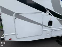 2021 Thor Motor Coach Chateau 31WV, $ 74,500