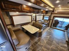 2020 Renegade Classic 45CMB, $ 379,000