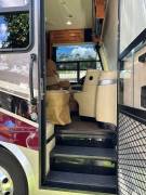 2014 Tiffin Allegro Breeze 32BR, $ 98,500