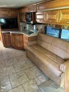 2014 Tiffin Allegro Breeze 32BR, $ 98,500