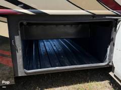 2013 Fleetwood Excursion 33A, $ 65,000