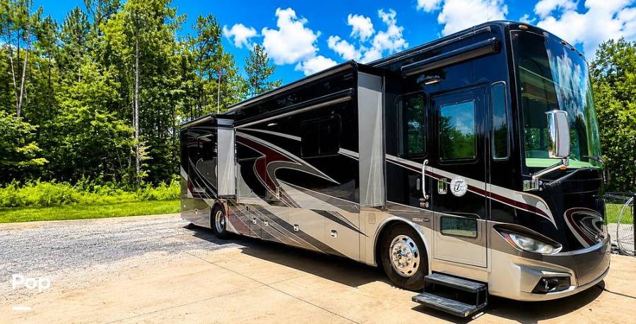2016 Tiffin Phaeton 40QBH, $ 139,900