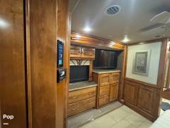 2016 Tiffin Phaeton 40QBH, $ 139,900