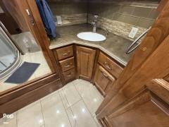 2016 Tiffin Phaeton 40QBH, $ 139,900