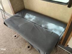 2017 Forest River Shockwave F33SAGDX, $ 30,500