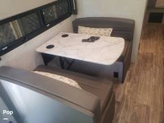 2022 Thor Motor Coach Hurricane 29M, $ 85,000
