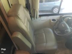 2022 Thor Motor Coach Hurricane 29M, $ 85,000