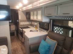 2022 Thor Motor Coach Hurricane 29M, $ 85,000