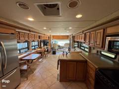 2014 Winnebago Adventurer 38Q, $ 51,000