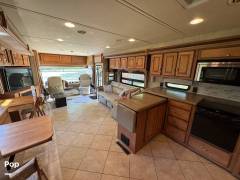 2014 Winnebago Adventurer 38Q, $ 51,000