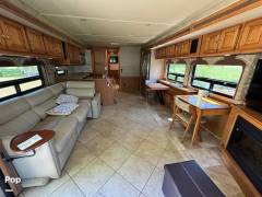 2014 Winnebago Adventurer 38Q, $ 51,000