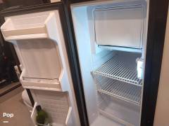 2025 Entegra Coach Arc 18C, $ 108,000
