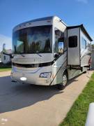 2010 Winnebago Journey 40L, $ 85,000