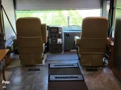 2010 Winnebago Journey 40L, $ 85,000