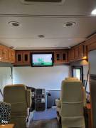 2010 Winnebago Journey 40L, $ 85,000