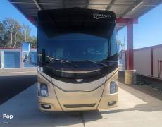2015 Fleetwood Discovery 40X, $ 99,955