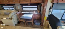 2015 Fleetwood Discovery 40X, $ 99,955