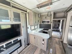 2021 Keystone Raptor 423, $ 72,990