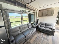 2021 Keystone Raptor 423, $ 72,990