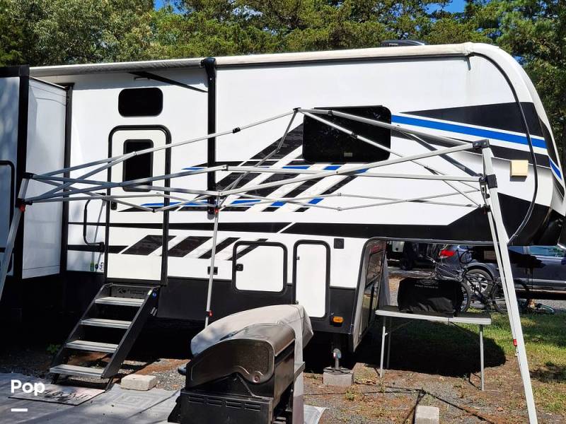 2022 Keystone Fuzion 428, $ 63,600