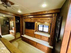 2013 Monaco Knight 40PDQ, $ 113,000