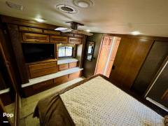 2013 Monaco Knight 40PDQ, $ 113,000