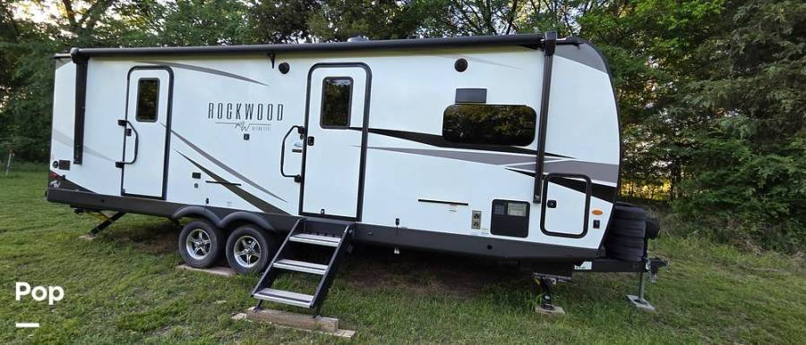 2024 Rockwood Ultra-Lite 2608BS, $ 41,777