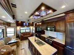 2019 DRV Mobile Suites 38RSSB3, $ 52,500
