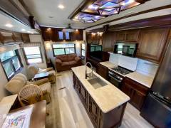 2019 DRV Mobile Suites 38RSSB3, $ 52,500