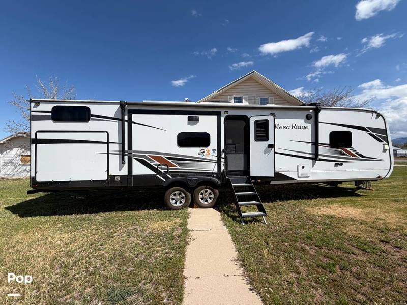 2023 Highland Ridge Mesa Ridge 330BHS, $ 72,300