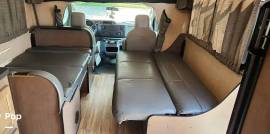 2019 Thor Motor Coach Majestic 28A, $ 28,900