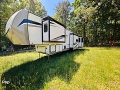 2024 Forest River Heritage Glen Elite 35RE, $ 49,995