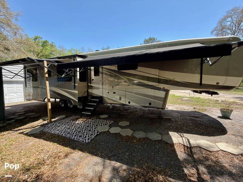 2021 DRV Mobile Suites 44 Houston, $ 119,900