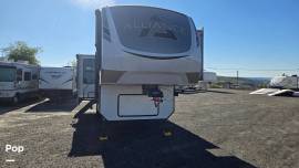 2022 Alliance RV Paradigm 295MK, $ 62,000