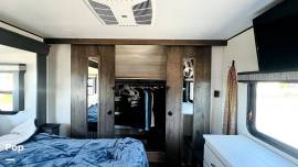 2022 Alliance RV Paradigm 295MK, $ 62,000