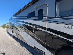 2015 Thor Motor Coach Miramar 34.2, $ 45,000