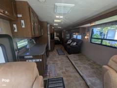 2015 Thor Motor Coach Miramar 34.2, $ 45,000