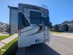 2015 Thor Motor Coach Miramar 34.2, $ 45,000