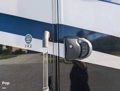 2015 Thor Motor Coach Miramar 34.2, $ 45,000