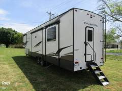 2021 Keystone Avalanche 395BH, $ 38,990