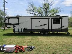 2021 Keystone Avalanche 395BH, $ 38,990