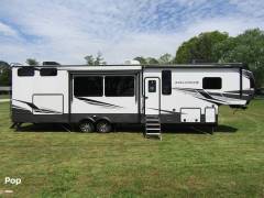 2021 Keystone Avalanche 395BH, $ 38,990
