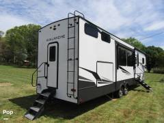 2021 Keystone Avalanche 395BH, $ 38,990