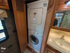 2015 Newmar Dutch Star 4002, $ 157,000