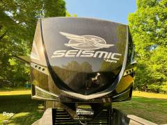2020 Jayco Seismic 4113, $ 69,900