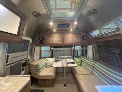 2017 Airstream Tommy Bahama 27FB Special Edition, $ 98,900