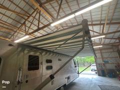 2017 Airstream Tommy Bahama 27FB Special Edition, $ 98,900